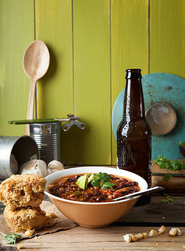 Приготовления Мясо Beany Chili и Кукурузные Кексы фото рецепта Фото рецепт Мясо Beany Chili и Кукурузные Кексы как приготовить