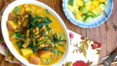 Черноглазый Горох Карри С коллард и картофель