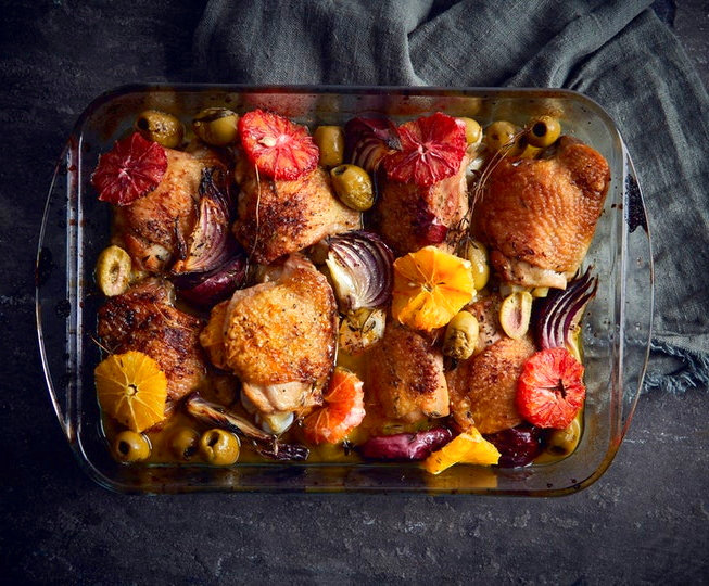 Приготовления Жареная курица с кроваво-апельсиновыми и зелеными оливками фото рецепта Фото рецепт Жареная курица с кроваво-апельсиновыми и зелеными оливками как приготовить