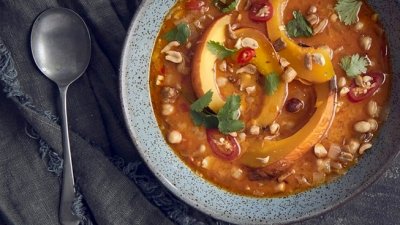 Карри из нута, тыквы и кокоса