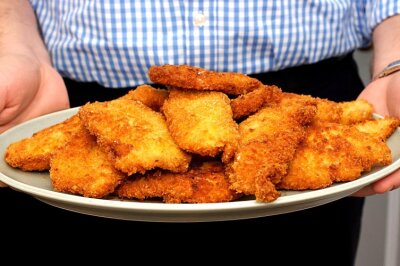курица по-милански + салат из эскарол