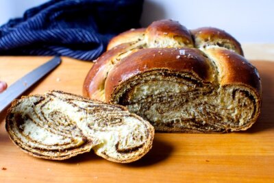 инжир, оливковое масло и морская соль хала