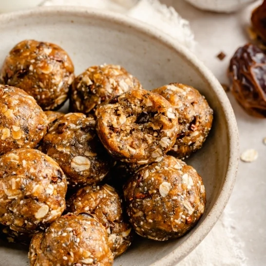 Приготовления Овсяное печенье с арахисовым маслом и энергетическими кусочками чиа + какао фото рецепта Фото рецепт Овсяное печенье с арахисовым маслом и энергетическими кусочками чиа + какао как приготовить